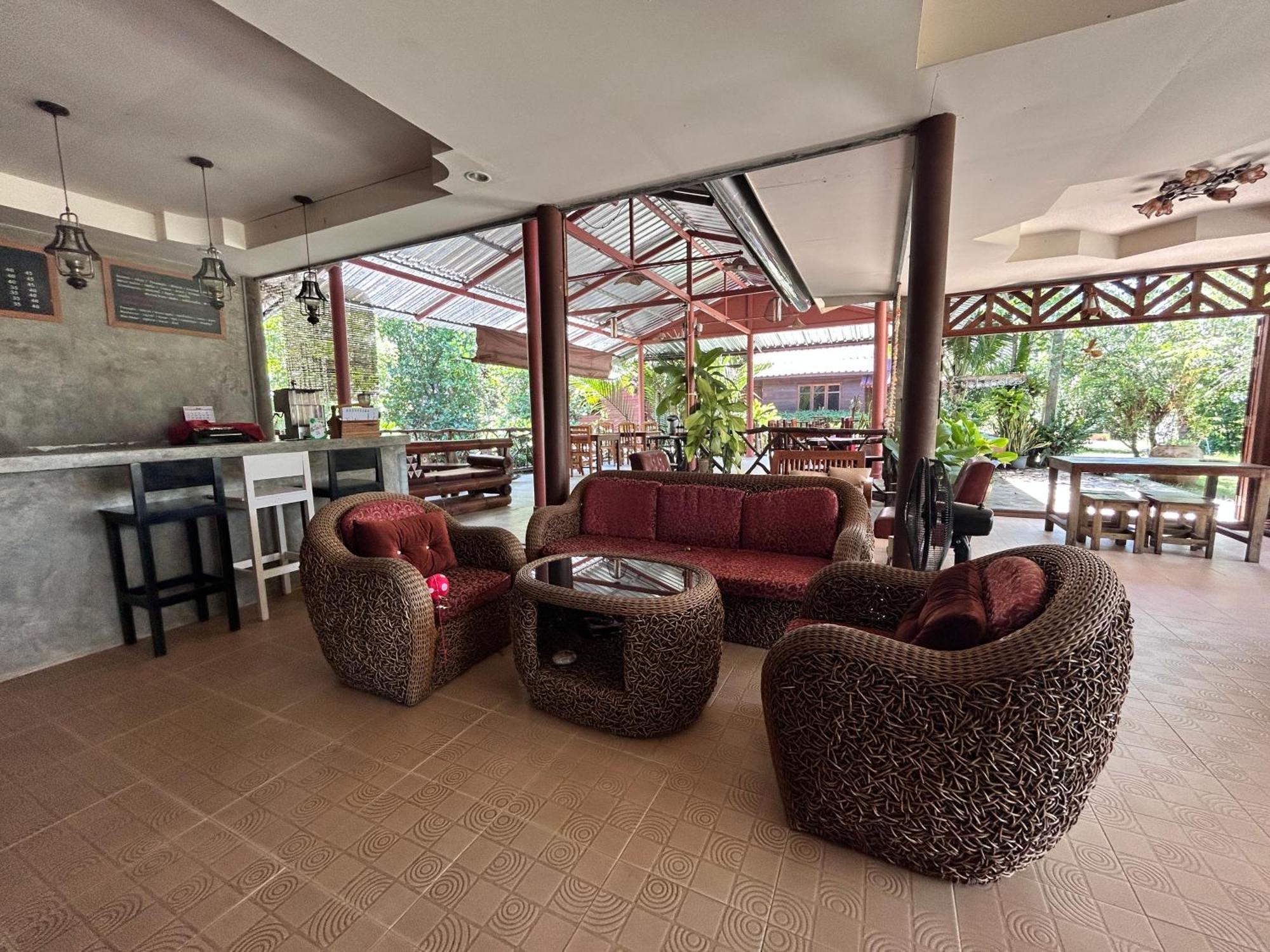 Suchanaree@Laemngop Trat Exterior photo